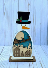 Load image into Gallery viewer, Standing Snowman Winter Scene